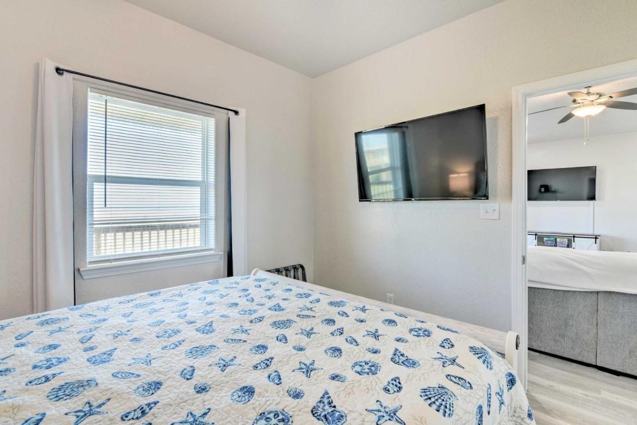 Surfside Beach Retreat With Deck And Ocean Views 외부 사진
