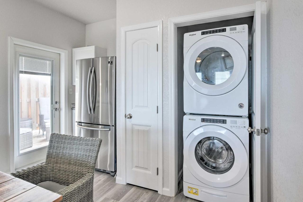 Surfside Beach Retreat With Deck And Ocean Views 외부 사진